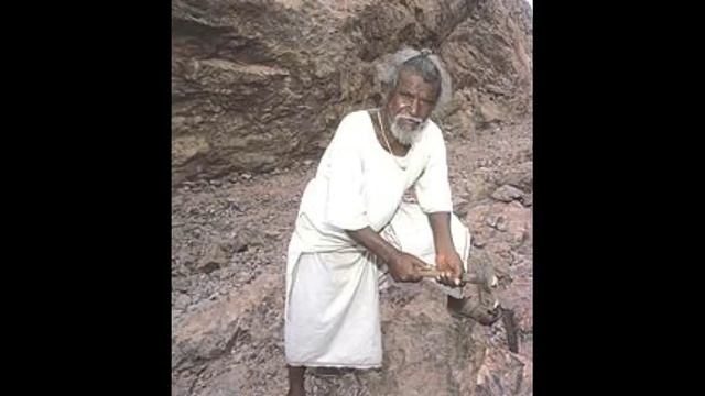 Дашратх Манджхи - человек победивший гору смотреть онлайн