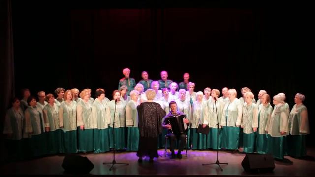 хор "Травушка" - Ходят двое над рекою смотреть онлайн