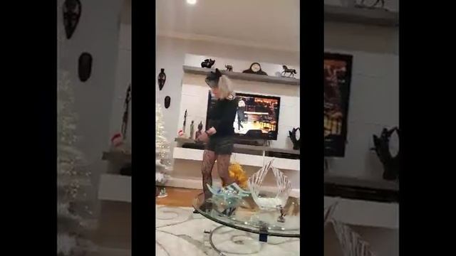 Делу время, а потехе час. Пугачева смотреть онлайн