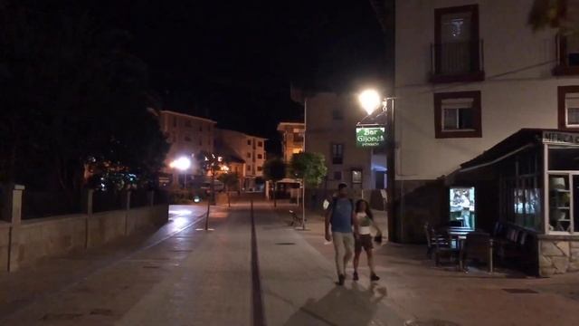 [[SPAIN-CANGAS DE ONÍS]] Walking inside Cangas de Onís town of Asturias 3/AUG/2020 10:30 pm смотреть онлайн