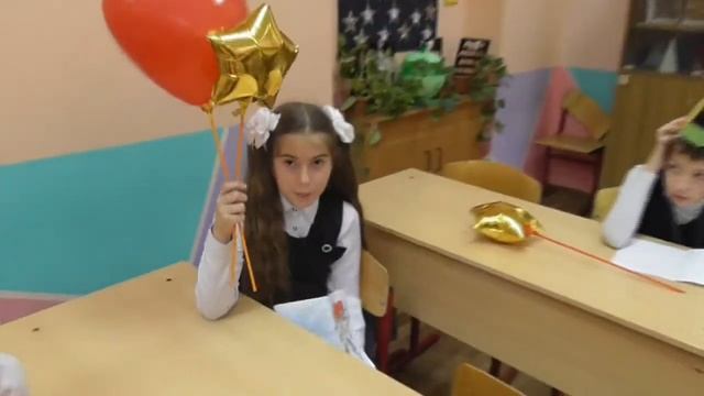 МАМИНО СЕРДЦЕ - ПОЗДРАВЛЕНИЯ ОТ 3"В" КО ДНЮ МАТЕРИ. смотреть онлайн