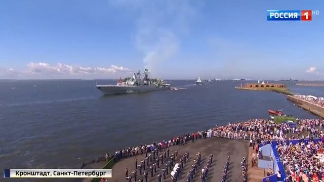 Парад ко Дню ВМФ в Санкт-Петербурге - Комментарии иностранцев смотреть онлайн