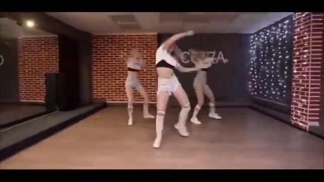 DJ Emirhan-Not Afraid(Klub Mix)