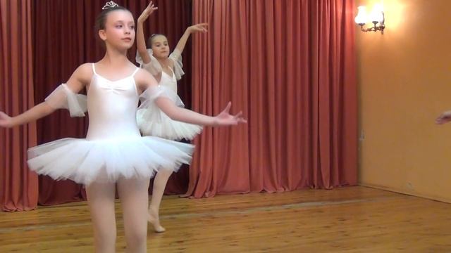 №11 Делиб "Вальс" группа PIZZICATO смотреть онлайн