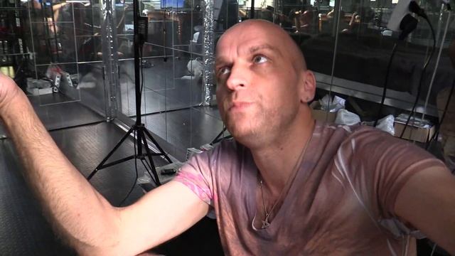 Трэш-Расхламление с видеокамерой Canon Legria GX-10... / Ночная вертушка... смотреть онлайн