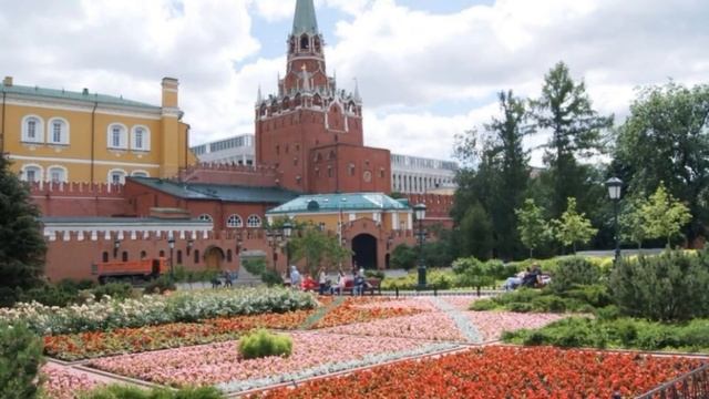 - Она намного лучше тебя, моложе и красивее! смотреть онлайн