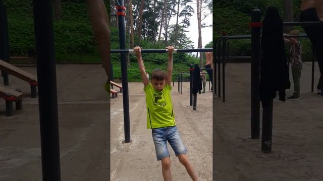 Подтягивания 6 лет 25 раз Сёма Шмаков ЧЕМПИОН смотреть онлайн