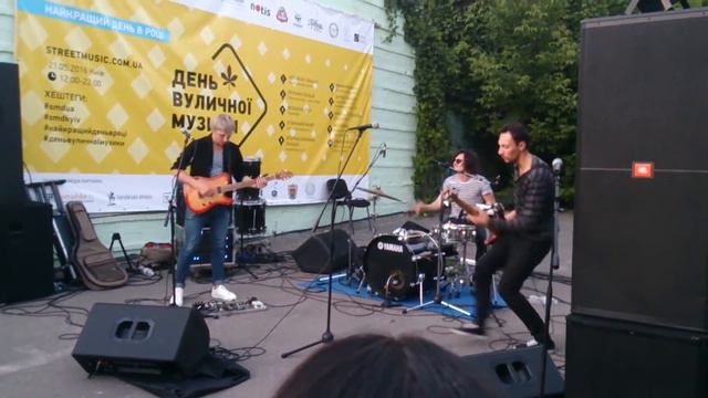 Fontaliza - Левиафан (21.05.2016 - Киев - День уличной музыки) смотреть онлайн