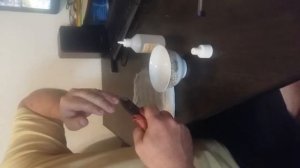 Вытаскивание спицы из пальца кисти в домашних условиях..