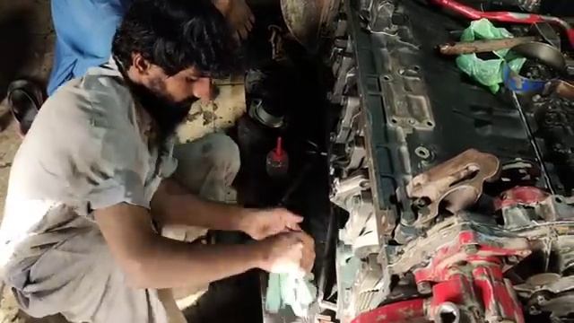 Daewoo 6 Cylinder Engine Repairing | how to restoration truck engine смотреть онлайн