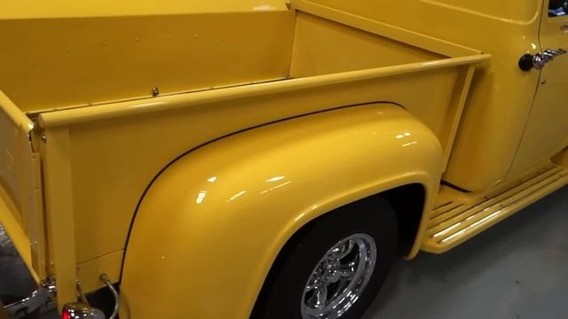 1956 Ford F-100 Classic Pickup Truck смотреть онлайн
