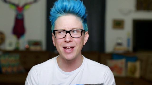 Woman Stabs Husband With Squirrel | Tyler Oakley смотреть онлайн