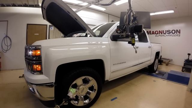 2014 Silverado 6.2L L86 Supercharger kit by Magnuson on the dyno смотреть онлайн