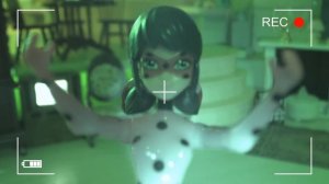 АДРИАН ПОЙМАЛ ЛЕДИ БАГ! Маринетт и Хлоя СПРЯТАЛИСЬ!