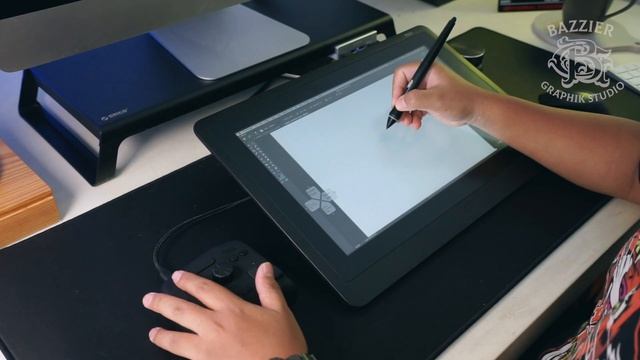 Review Tourbox, Controller for creator. Make Drawing as fun as Gaming смотреть онлайн