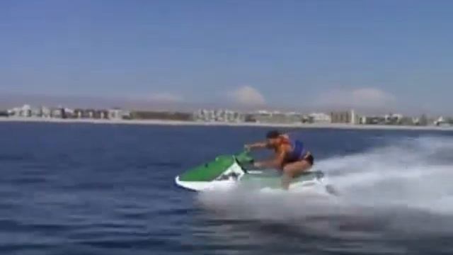 Baywatch Hulk Edit смотреть онлайн
