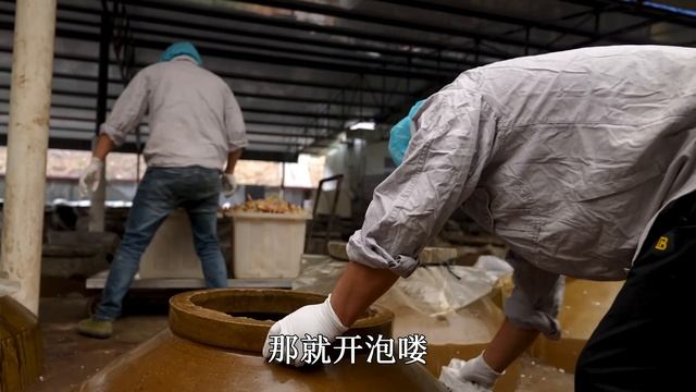 【农村四哥】四哥跟幺舅泡200斤仔姜，回家来一道家常炒肉，酸脆爽口简直爱了 смотреть онлайн