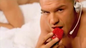 Азис- Мразиш (Субтитры)