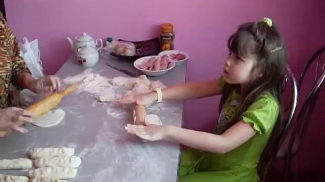 Вика помощница смотреть онлайн