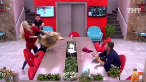 Дом-2: Скютте набросилась на Друзьяк