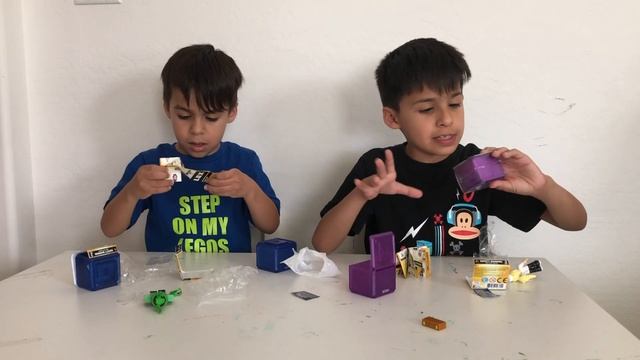 Unboxing Roblox Mystery Boxes смотреть онлайн