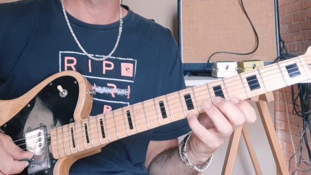 Estudar arpejos na guitarra não é apenas para fazer frases rápidas. смотреть онлайн