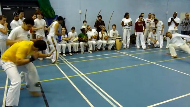 CDO Capoeira Liverpool Batizado 29-10-11 3rd Belt Roda смотреть онлайн
