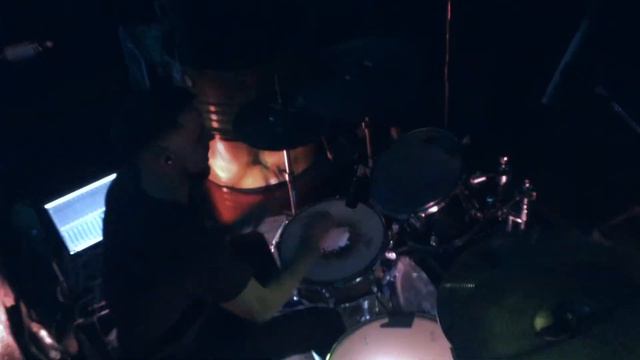 ROOM - "Кто-то мертв как ты"27/01/2023 смотреть онлайн