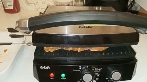 Электрогриль за 4 тыс. рублей. Жарим мясо.