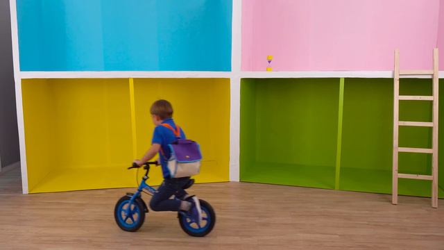 Eva and Friend Healthy vs Unhealthy Food Challenge смотреть онлайн