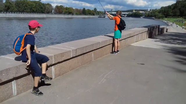 Воробьевы горы. Рыболов. смотреть онлайн