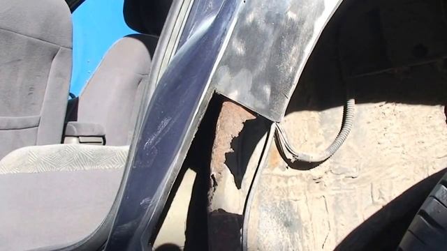 Рено Лагуна 2 Ремонт заднего крыла и порогов смотреть онлайн