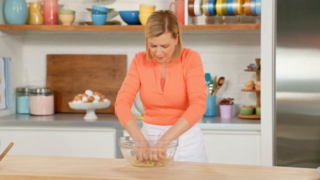 Professional Baker Teaches You How To Make KIPFLI! смотреть онлайн