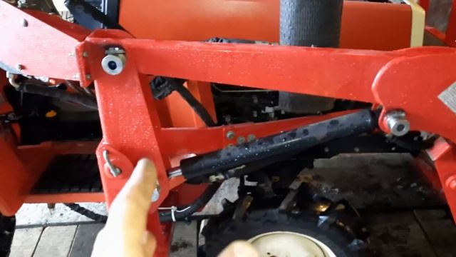 как крепится погрузчик (КУН) к японскому мини - трактору yanmar f 16 d смотреть онлайн
