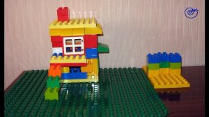 LEGO Duplo. Схема строительства из Лего [2-этажный домик и детская площадка]