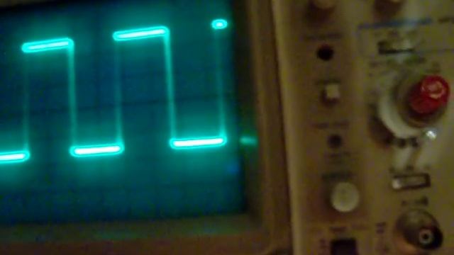 change a sine wave into a square wave (duty cycle) 50 Hz - 500 KHz смотреть онлайн