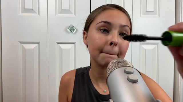 Asmr ~ 1 Minute Makeup Role-play ?