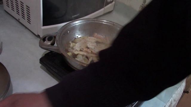 Жареные грибы Сморчки смотреть онлайн