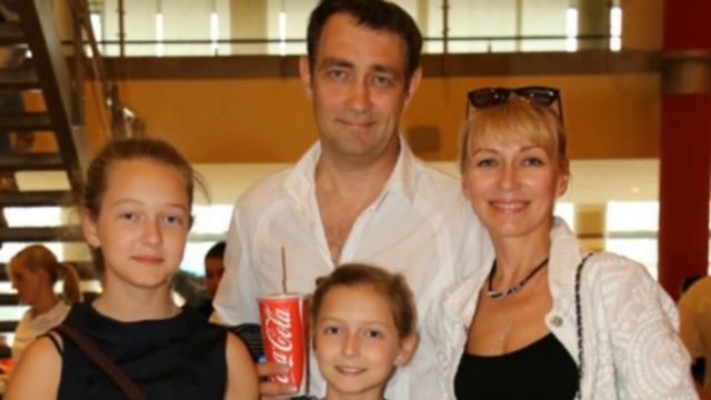 КТО ЖЕНА И ЕСТЬ ЛИ ДЕТИ У КОНСТАНТИНА ЮШКЕВИЧА? АКТЕР СЕРИАЛА БАЛАБОЛ 5 СЕЗОН (2021) смотреть онлайн