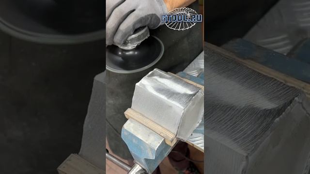 Как шлифовать алюминий легко? Alu Grind специальная паста. смотреть онлайн