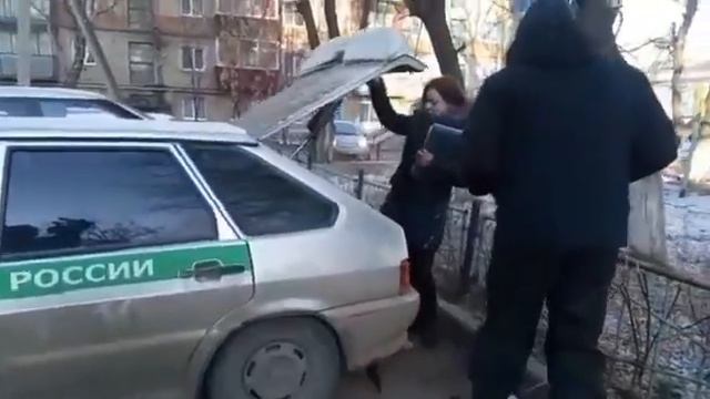 Альметьевские приставы вышли в рейд по должникам смотреть онлайн