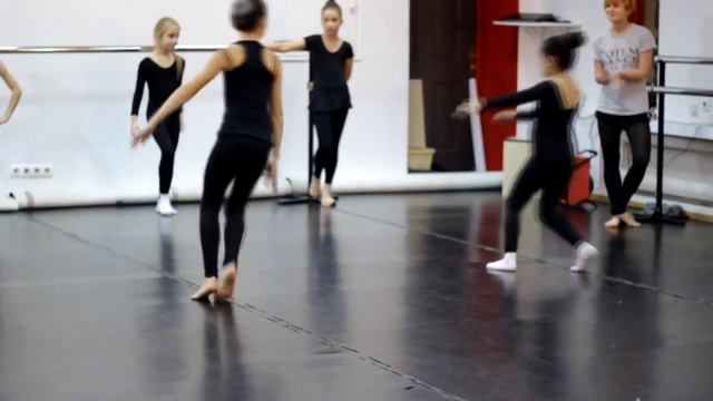 Діти сучасний танець викладач Світлана Колесова modern jazz смотреть онлайн