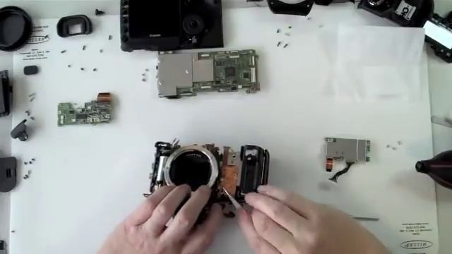 Canon 5D Mark II Camera Teardown and Rebuild смотреть онлайн