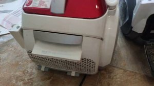 Пылесос  LG компрессор VK 89380 NSP (новый) и VK 8828HQ(семь лет!). Сравнение.