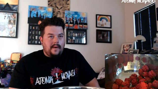 What really happens when you eat 122 Carolina Reapers in a row? смотреть онлайн
