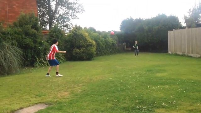 Top 5 ways to kill a ball dead! | Multi Skillerz смотреть онлайн