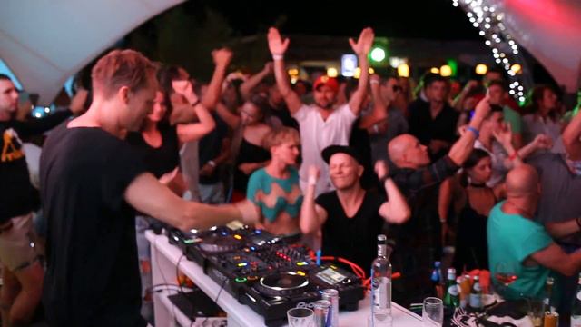 M.A.N.D.Y. at Nebo Beach. Yalta, 30 july 2016 смотреть онлайн