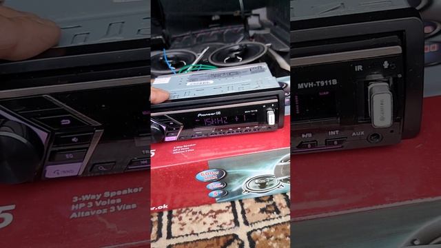 Обзор магнитола PIONEER.GB MVH-T911B и колонки PIONEER 1395 смотреть онлайн