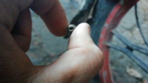 СПУСКАЕТ КОЛЕСО ЧЕРЕЗ НИППЕЛЬ (ЗОЛОТНИК)!? РЕШЕНИЕ ЕСТЬ!