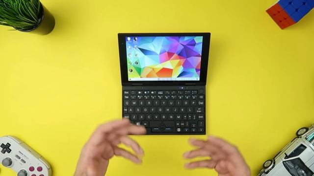 ?THE RETURN OF THE TINY LAPTOP! смотреть онлайн